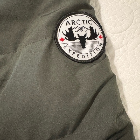 Arctic Expedition Green Jacket - Picture 3 of 9